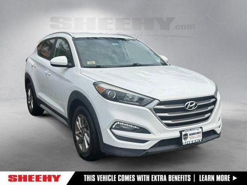 Dazzling White 2018 Hyundai TUCSON SEL