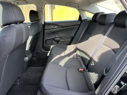 Crystal Black Pearl 2019 Honda Civic LX