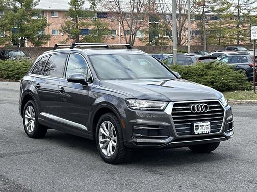 2019 Audi Q7 45 Premium
