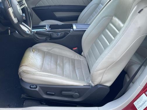 2010 Ford Mustang Base