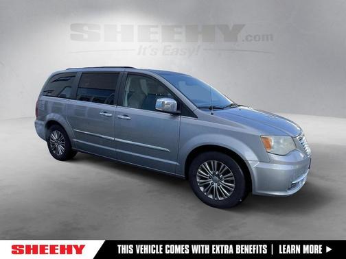 2014 Chrysler Town & Country Touring-L