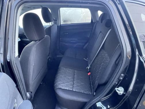 2024 Mitsubishi Outlander Sport SE