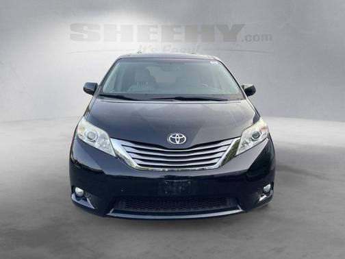 2016 Toyota Sienna XLE