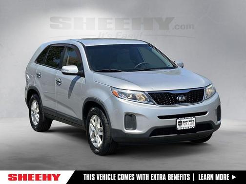 Bright Silver 2015 Kia Sorento LX