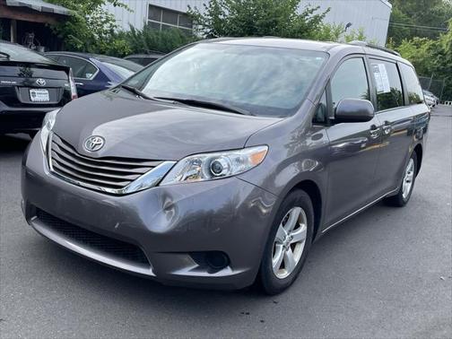 2015 Toyota Sienna LE