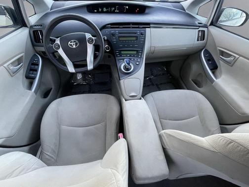 2011 Toyota Prius II