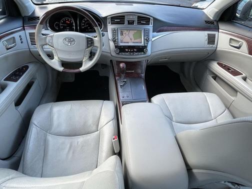 2011 Toyota Avalon Limited