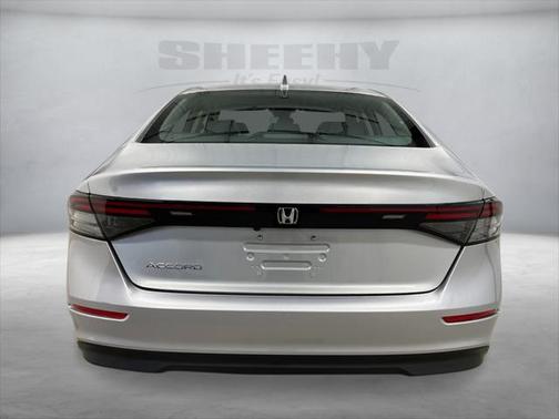 2025 Honda Accord LX 1.5T