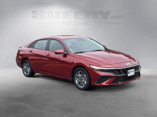 Ultimate Red 2024 Hyundai ELANTRA SEL