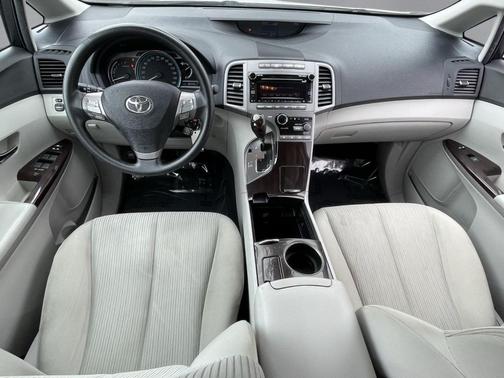 2010 Toyota Venza Base