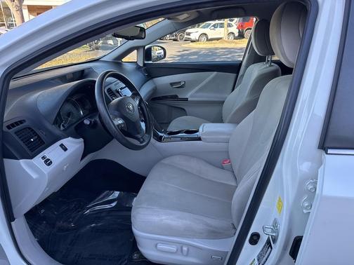 2010 Toyota Venza Base