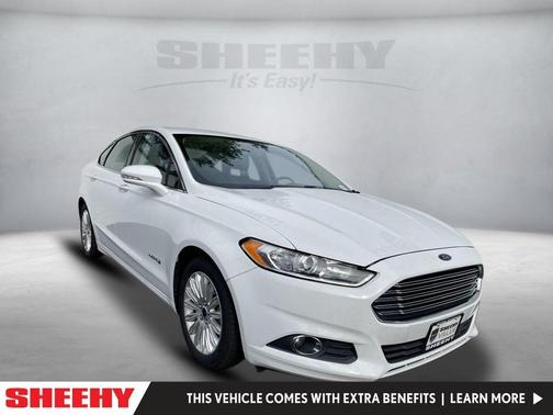 Photo 1 of 32 of 2015 Ford Fusion Hybrid SE