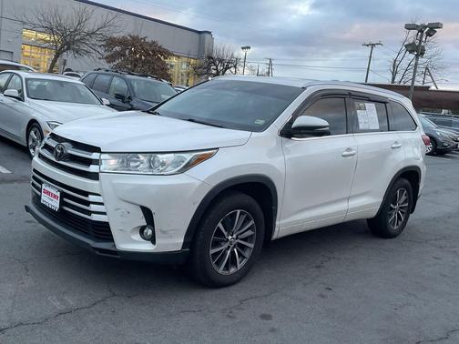 2017 Toyota Highlander XLE
