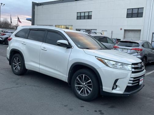 2017 Toyota Highlander XLE