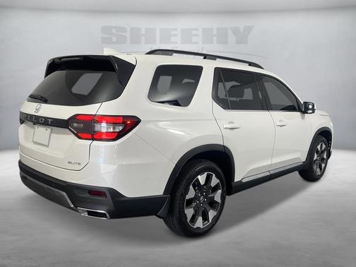 Platinum White Pearl 2026 Honda Pilot Elite