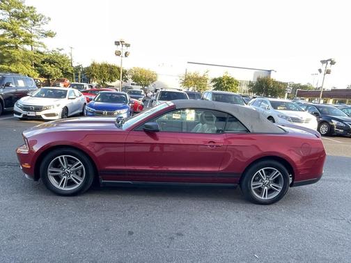 2010 Ford Mustang Premium