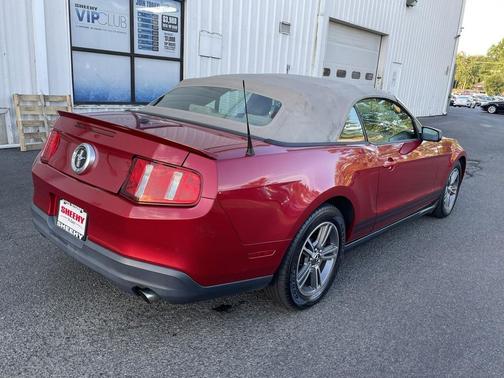 2010 Ford Mustang Premium