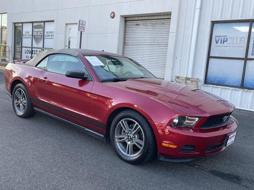 2010 Ford Mustang Premium