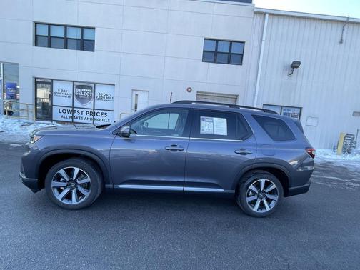 2023 Honda Pilot Touring 8-Passenger