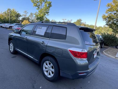 2013 Toyota Highlander SE