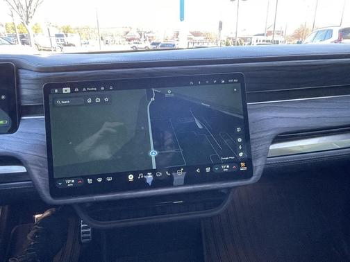 2022 Rivian R1T Adventure