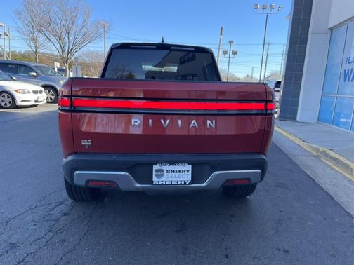 2022 Rivian R1T Adventure