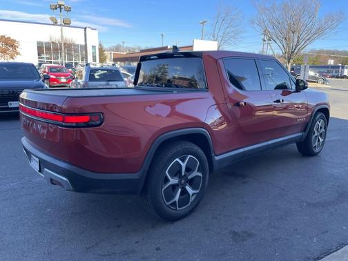 2022 Rivian R1T Adventure