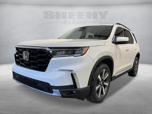 2025 Honda Pilot Touring 8-Passenger