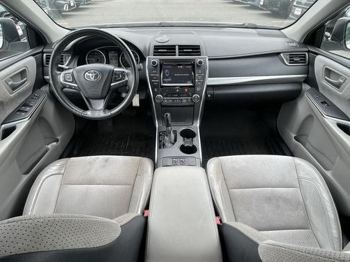 2017 Toyota Camry XLE