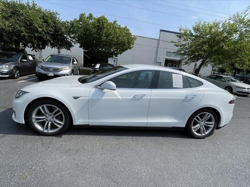 2013 Tesla Model S Performance