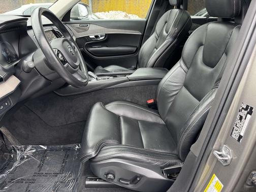 2021 Volvo XC90 Recharge Plug-In Hybrid T8 Inscription 7 Passenger