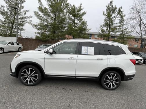 2022 Honda Pilot AWD Elite