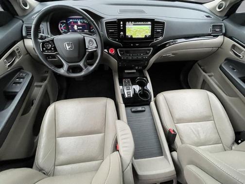 2022 Honda Pilot AWD Elite