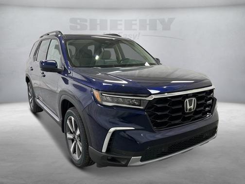 2025 Honda Pilot Touring 8-Passenger