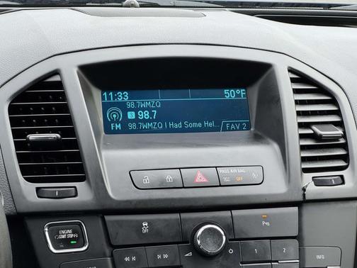 2012 Buick Regal Premium 1