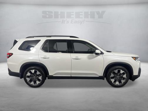 Platinum White Pearl 2026 Honda Pilot Elite