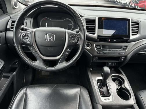 Modern Steel Metallic 2017 Honda Pilot EX-L