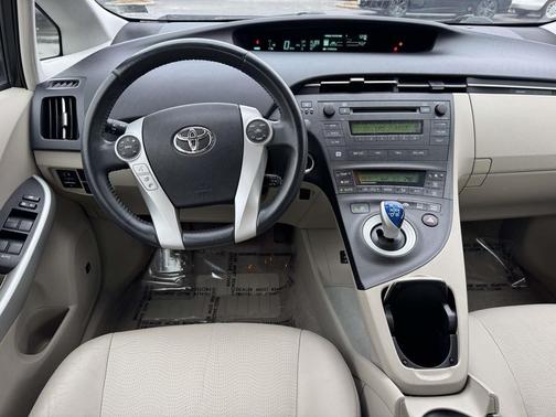 2010 Toyota Prius IV