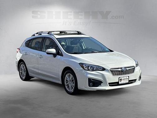 Crystal White Pearl 2017 Subaru Impreza 2.0i Premium
