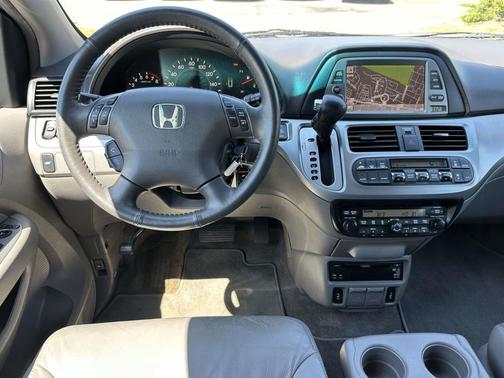 Polished Metal Metallic 2010 Honda Odyssey EX-L