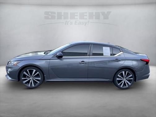 2022 Nissan Altima SR FWD