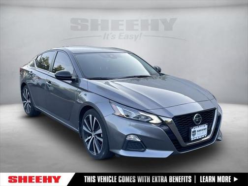 2022 Nissan Altima SR FWD