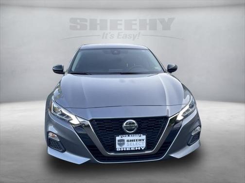 2022 Nissan Altima SR FWD