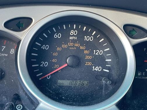 2006 Toyota Highlander Base