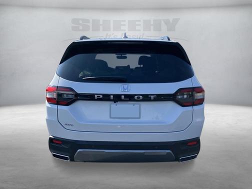 Platinum White Pearl 2026 Honda Pilot EX-L