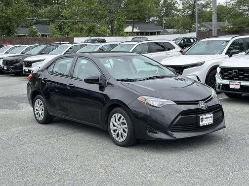 Black Sand Pearl 2017 Toyota Corolla LE