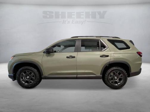 Ash Green Metallic 2026 Honda Pilot TrailSport