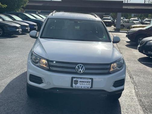 Pure White 2016 Volkswagen Tiguan S