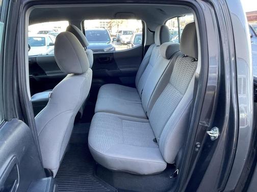 2018 Toyota Tacoma SR