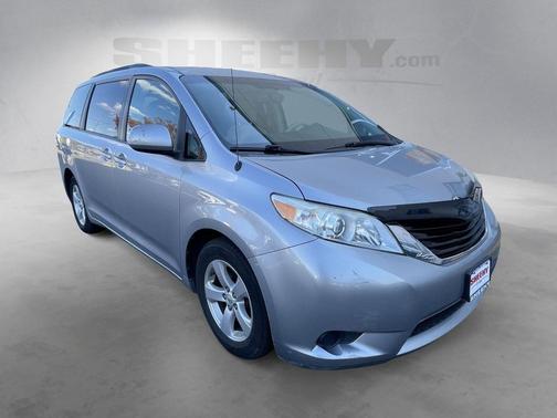 2011 Toyota Sienna LE